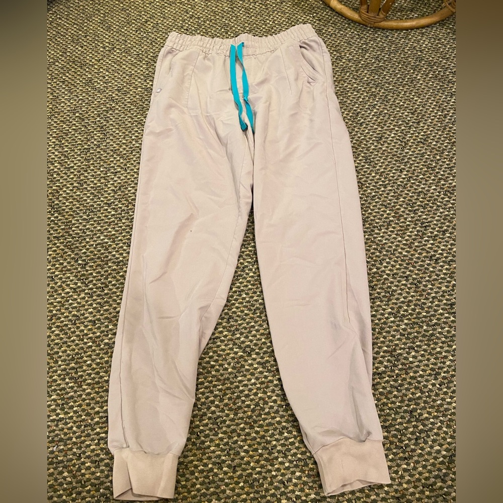 Figs high waisted Tatu cargo jogger scrub Pants